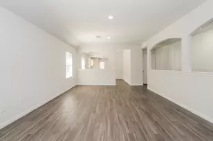 5611 Amelia Plantation Dr, Katy, TX 77449 - Photo 4