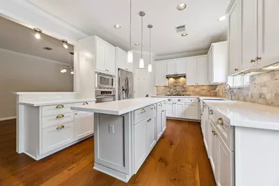 816 Anderson Street, Bellaire, TX 77401 - Photo 8