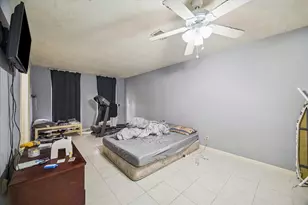 9727 Blankenship Dr, Houston, TX 77080 - Photo 4