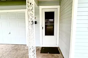 2305 Kingsdale Dr, Deer Park, TX 77536 - Photo 2