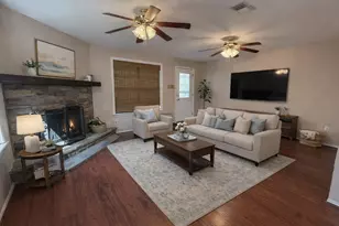 13231 Southshore Dr, Conroe, TX 77304 - Photo 12