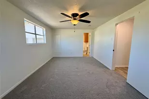 111 4th St, Brazoria, TX 77422 - Photo 10