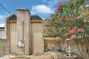 425 E Fair Harbor Ln, Houston, TX 77079 - Photo 36