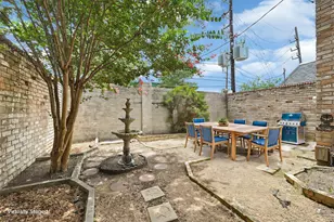 425 E Fair Harbor Ln, Houston, TX 77079 - Photo 32