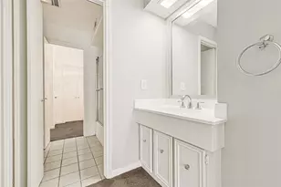425 E Fair Harbor Ln, Houston, TX 77079 - Photo 26