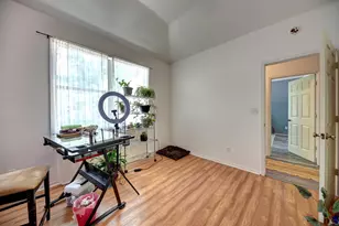 213 N Austin St, Brenham, TX 77833 - Photo 16