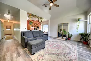 213 N Austin St, Brenham, TX 77833 - Photo 2