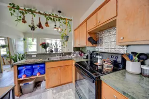 213 N Austin St, Brenham, TX 77833 - Photo 10