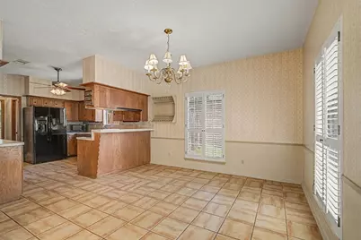 8306 Vintage Creek Drive, Spring, TX 77379 - Photo 14