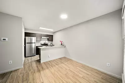 10001 Westpark Drive #75, Houston, TX 77042 - Photo 18