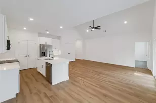 810 S Colbert St, Dayton, TX 77535 - Photo 14