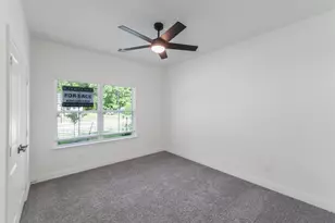 810 S Colbert St, Dayton, TX 77535 - Photo 8