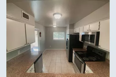 2210 Dorrington Street #205, Houston, TX 77030 - Photo 6