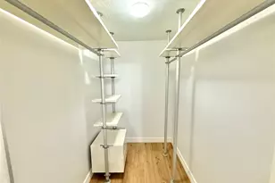 2750 Holly Hall St, Houston, TX 77054 - Photo 8