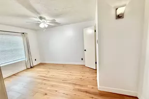 2750 Holly Hall St, Houston, TX 77054 - Photo 6