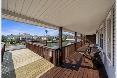 372 Ling Street, Hitchcock, TX 77563 - Photo 8