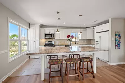 372 Ling Street, Hitchcock, TX 77563 - Photo 14