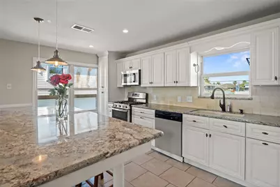 372 Ling Street, Hitchcock, TX 77563 - Photo 16