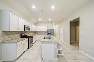 27910 Augusta View Dr, Spring, TX 77386 - Photo 10