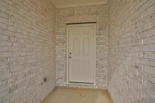 32022 Indigo Brush Ln, Waller, TX 77484 - Photo 2