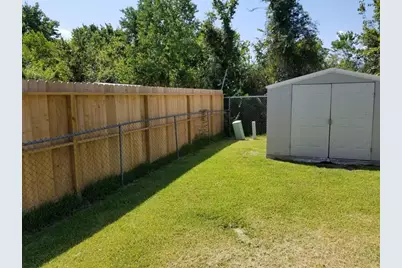 3319 Angel Lane, Houston, TX 77045 - Photo 18