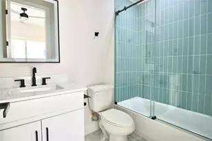 5823 Winsome Ln, Houston, TX 77057 - Photo 38