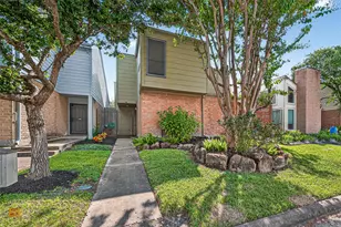 1917 Trixie Ln, Houston, TX 77042 - Photo 2