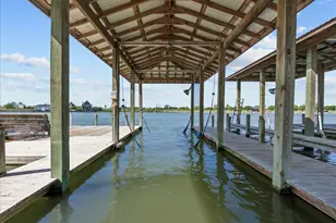209 S Front St, Freeport, TX 77541 - Photo 6