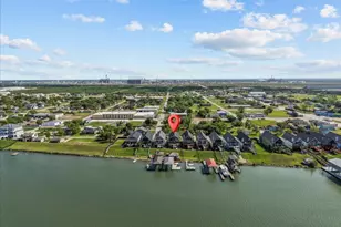 209 S Front St, Freeport, TX 77541 - Photo 4