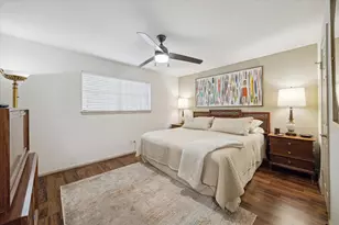606 Marshall St, Houston, TX 77006 - Photo 6