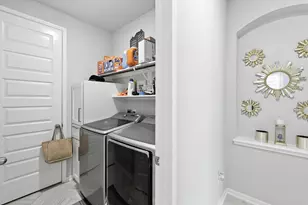 17497 Chestnut Cove Dr, Conroe, TX 77302 - Photo 6