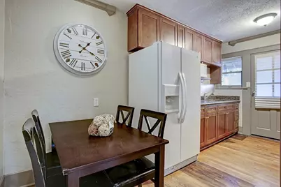 2323 Park Street #3, Houston, TX 77019 - Photo 6