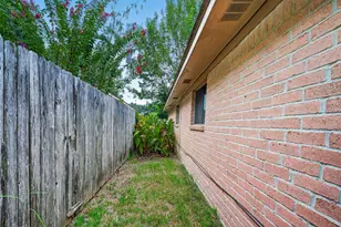 1835 Wren Dr, League City, TX 77573 - Photo 32