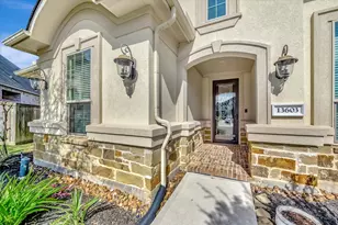 13603 Bellwick Valley Ln, Houston, TX 77059 - Photo 4