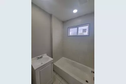 5109 Earline Street, Houston, TX 77016 - Photo 4