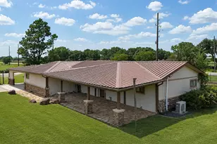 2114 Penny Lake Dr, Wallis, TX 77485 - Photo 2