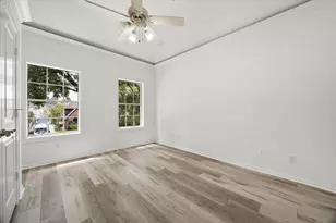3618 Bellefontaine St, Houston, TX 77025 - Photo 20