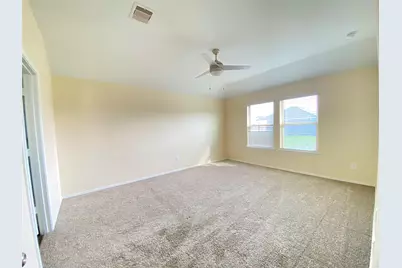 18704 S Portbec Court, New Caney, TX 77357 - Photo 10
