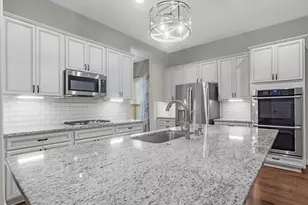292 Dawn Brook Ln, Conroe, TX 77384 - Photo 16