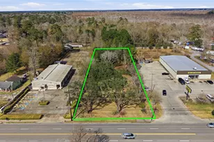 2740 E Lucas Dr, Beaumont, TX 77703 - Photo 1