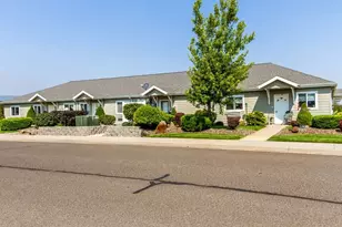 10700 Emily Dr, Island City, OR 97850 - Photo 10