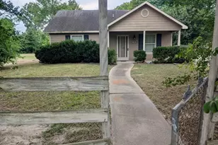 145 Morrow St, Trinity, TX 75862 - Photo 2
