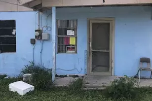 642 E 1st St, Sullivan City, TX 78572 - Photo 8