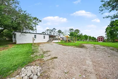 13114 Bethel Court, Santa Fe, TX 77510 - Photo 6