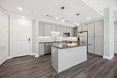 9757 Katy Freeway #321, Houston, TX 77024 - Photo 2