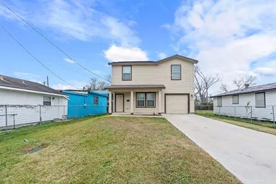 1800 Thompson Street, La Marque, TX 77568 - Photo 4