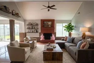 11414 Chariot Dr, Stafford, TX 77477 - Photo 1