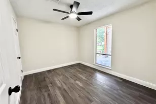 14307 Piping Rock, Houston, TX 77077 - Photo 12