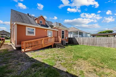 1614 Avenue O, Galveston, TX 77550 - Photo 24