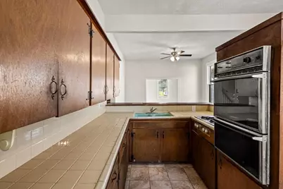 1614 Avenue O, Galveston, TX 77550 - Photo 12